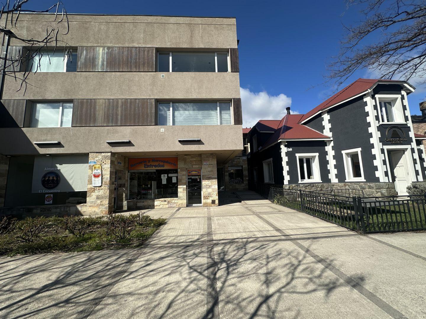 Foto de Departamente en venta de 2 AMBIENTES SAN MARTIN DE LOS ANDES, centro, imagen 2