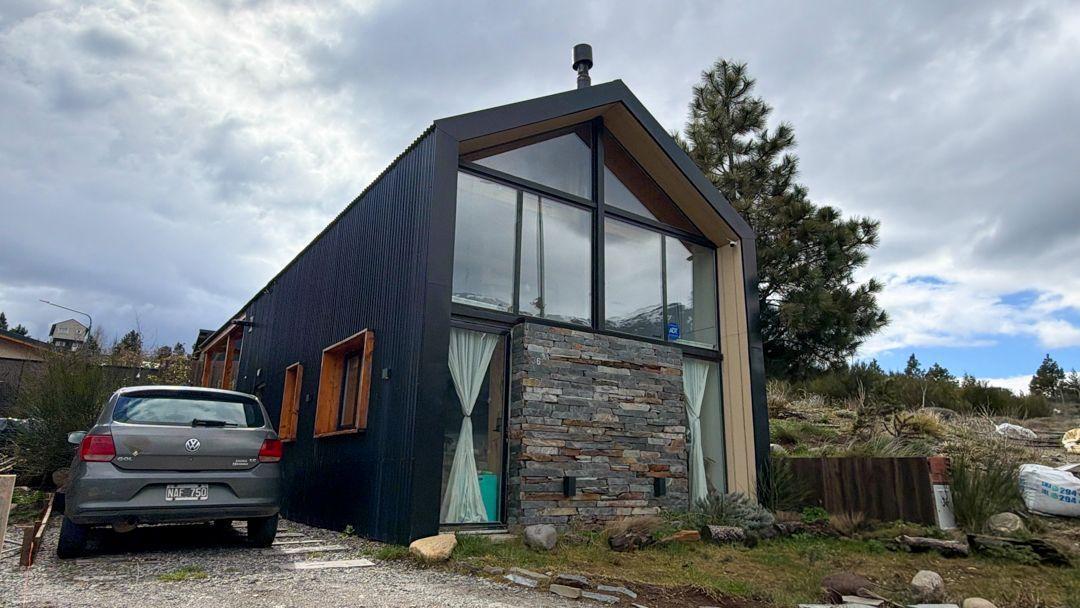 Foto de Casa en venta de 3 ambientes en San Martín de los Andes, Barrio Las, imagen 2