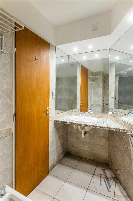 Foto de VENTA - Palermo - Soler 3200 - Cocina integrada - Balcón corrido al, imagen 3