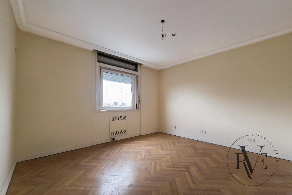 Venta - Palermo Chico - Avda. Libertador 2200 - 350 m 2 Cocheras 5