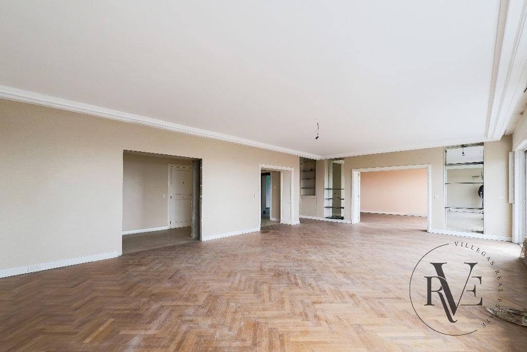 Venta - Palermo Chico - Avda. Libertador 2200 - 350 m 2 Cocheras 2