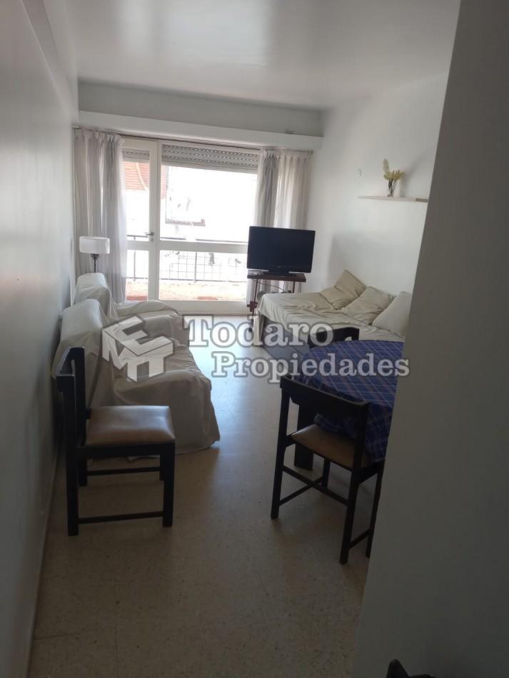 Foto de Dos ambientes a la calle con balcon saliente, imagen 4