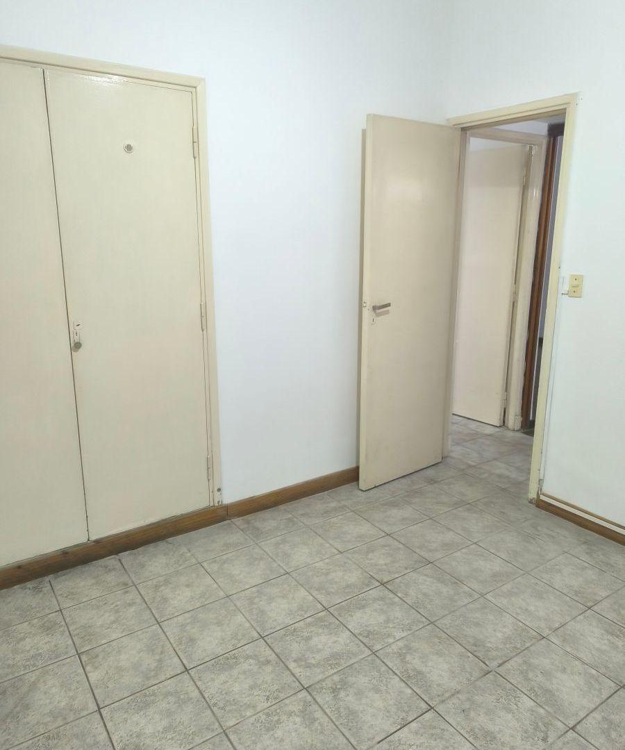Foto de 3 ambientes a la calle Planta baja La Perla, imagen 5