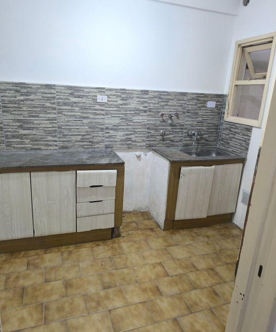 Foto de 3 ambientes a la calle Planta baja La Perla, imagen 4