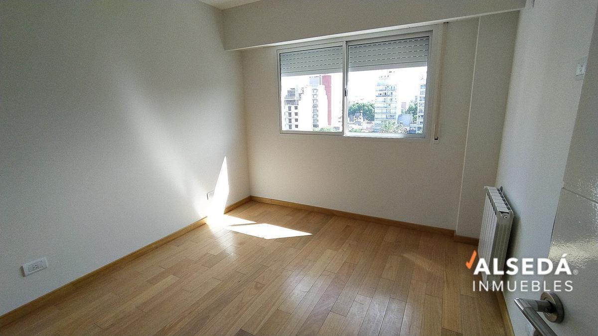 Foto de DEPARTAMENTO 2 DORMITORIOS VENTA MACROCENTRO ROSARIO, imagen 2