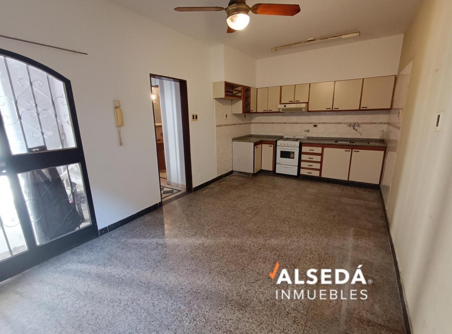 Foto de CASA 3 DORMITORIOS VENTA BARRIO HOSPITALES ROSARIO, imagen 3