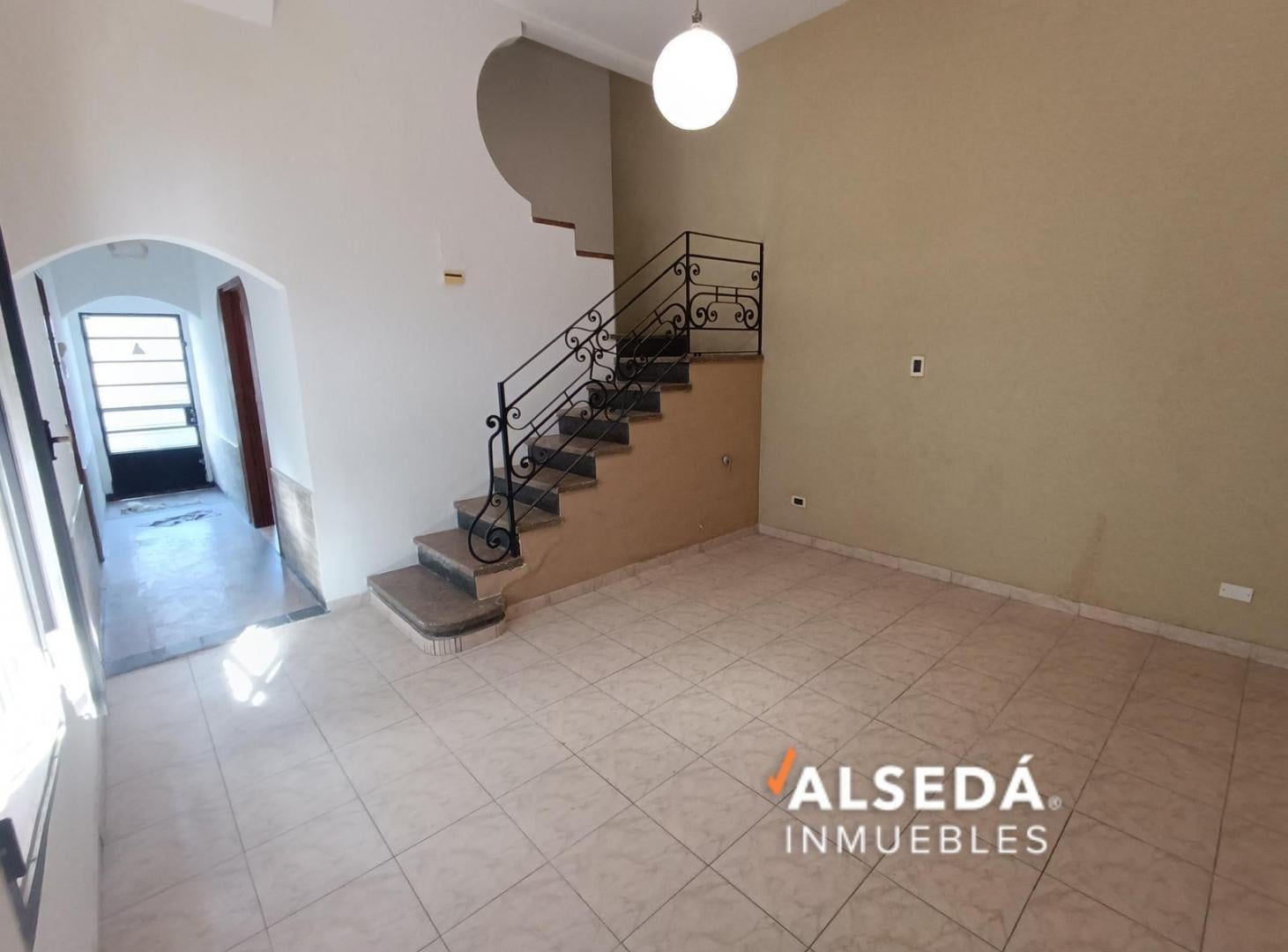 CASA 3 DORMITORIOS VENTA BARRIO HOSPITALES ROSARIO