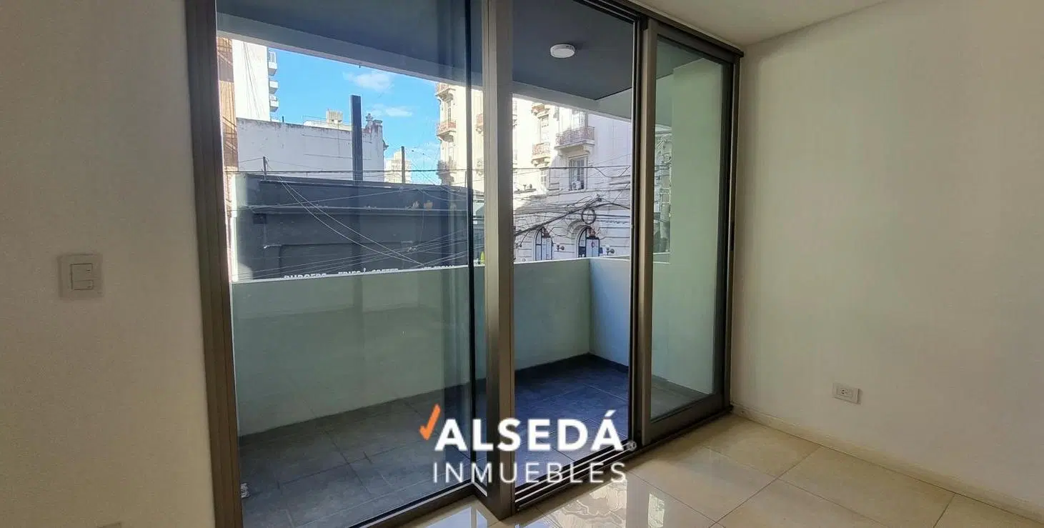 Departamento monoambiente - Centro 3
