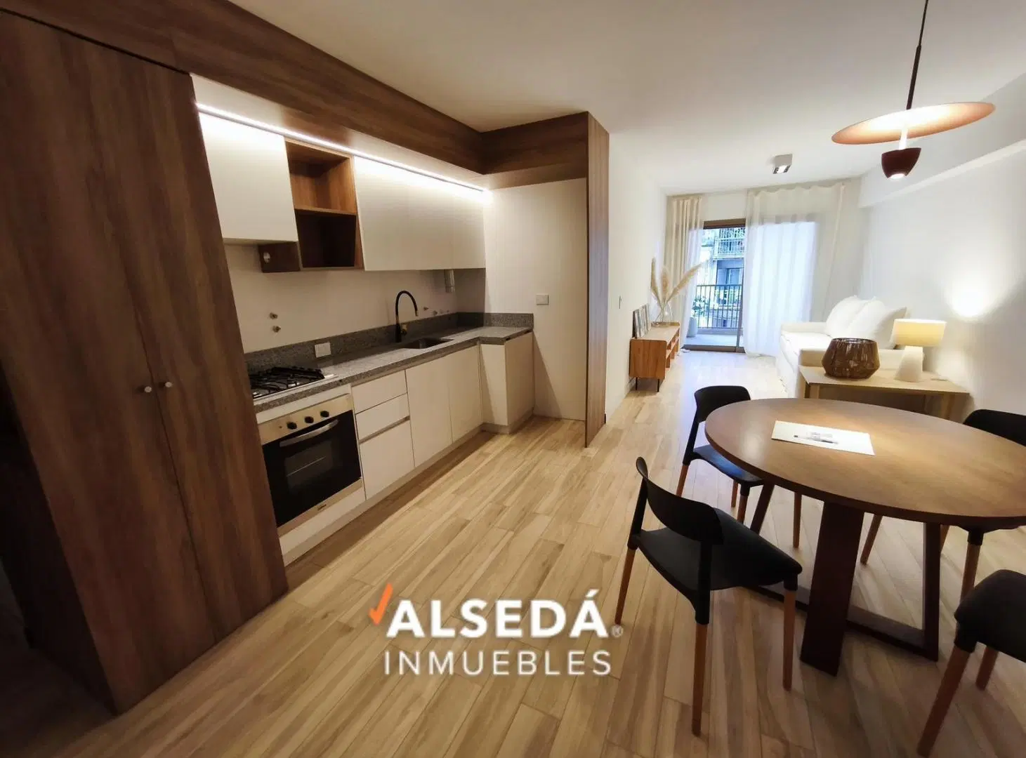 Departamento de 2 dormitorios en venta en Pichincha 2