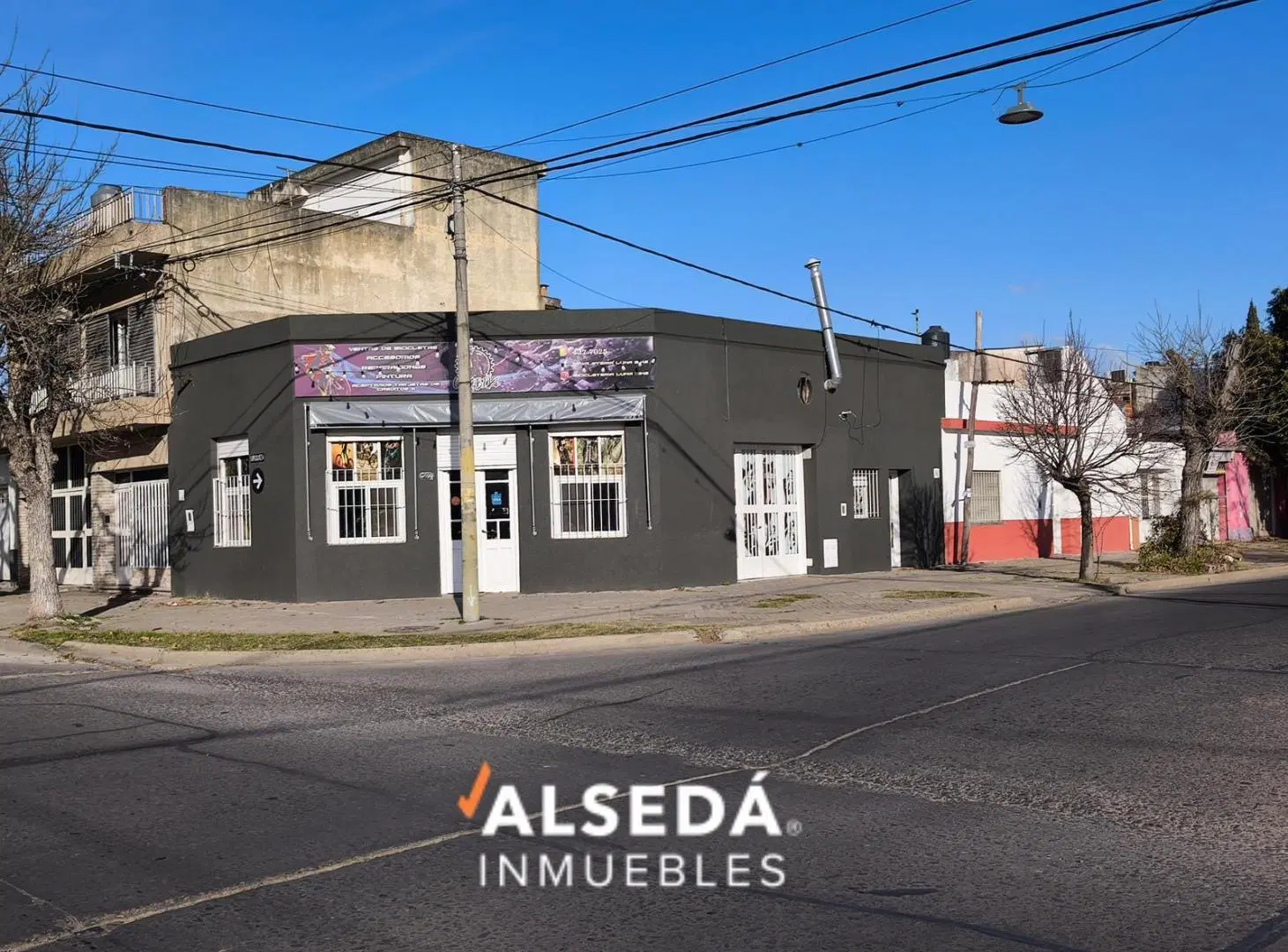 Casa con Local comercial Zona Oeste 2