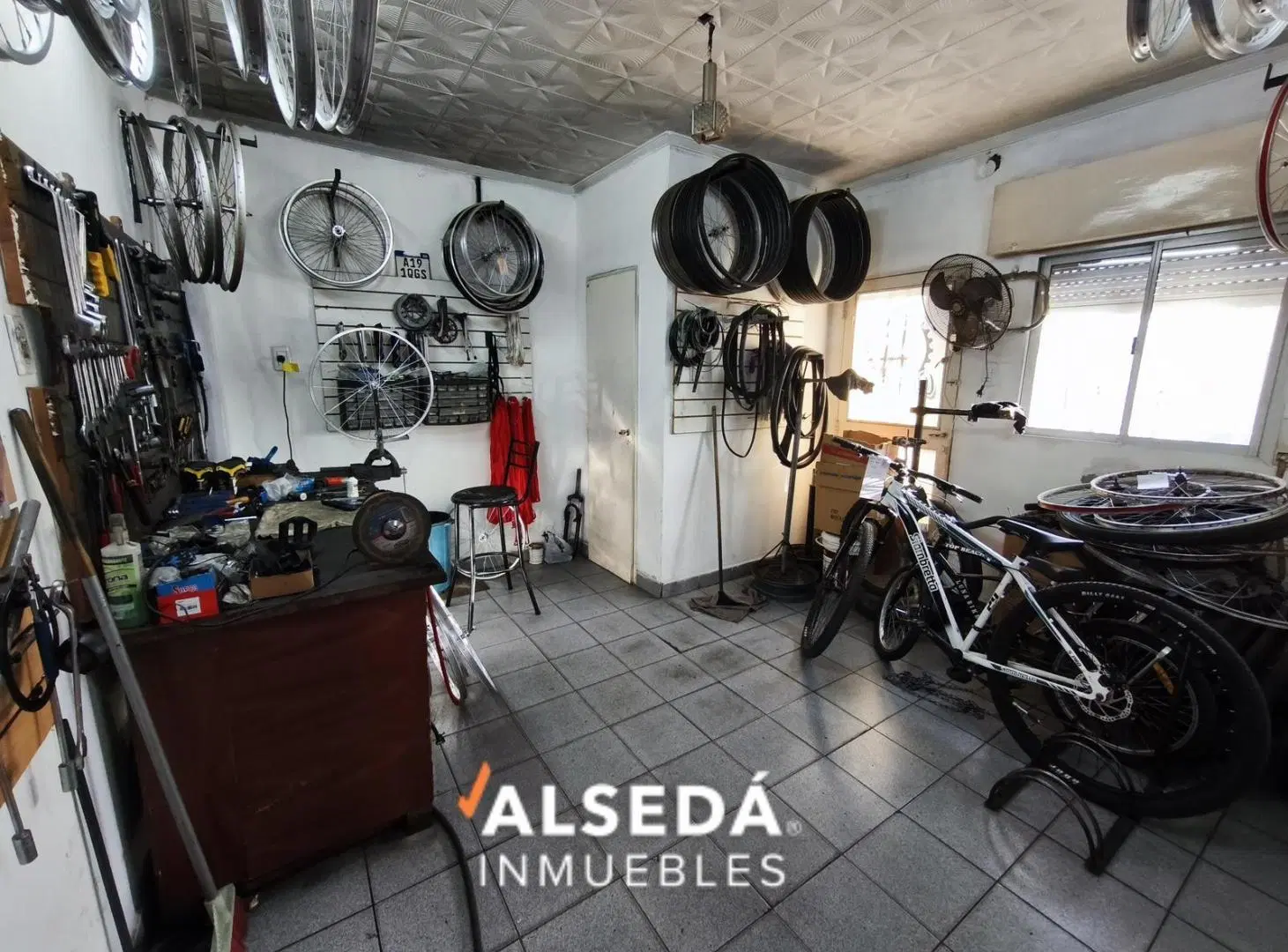 Casa con Local comercial Zona Oeste 5