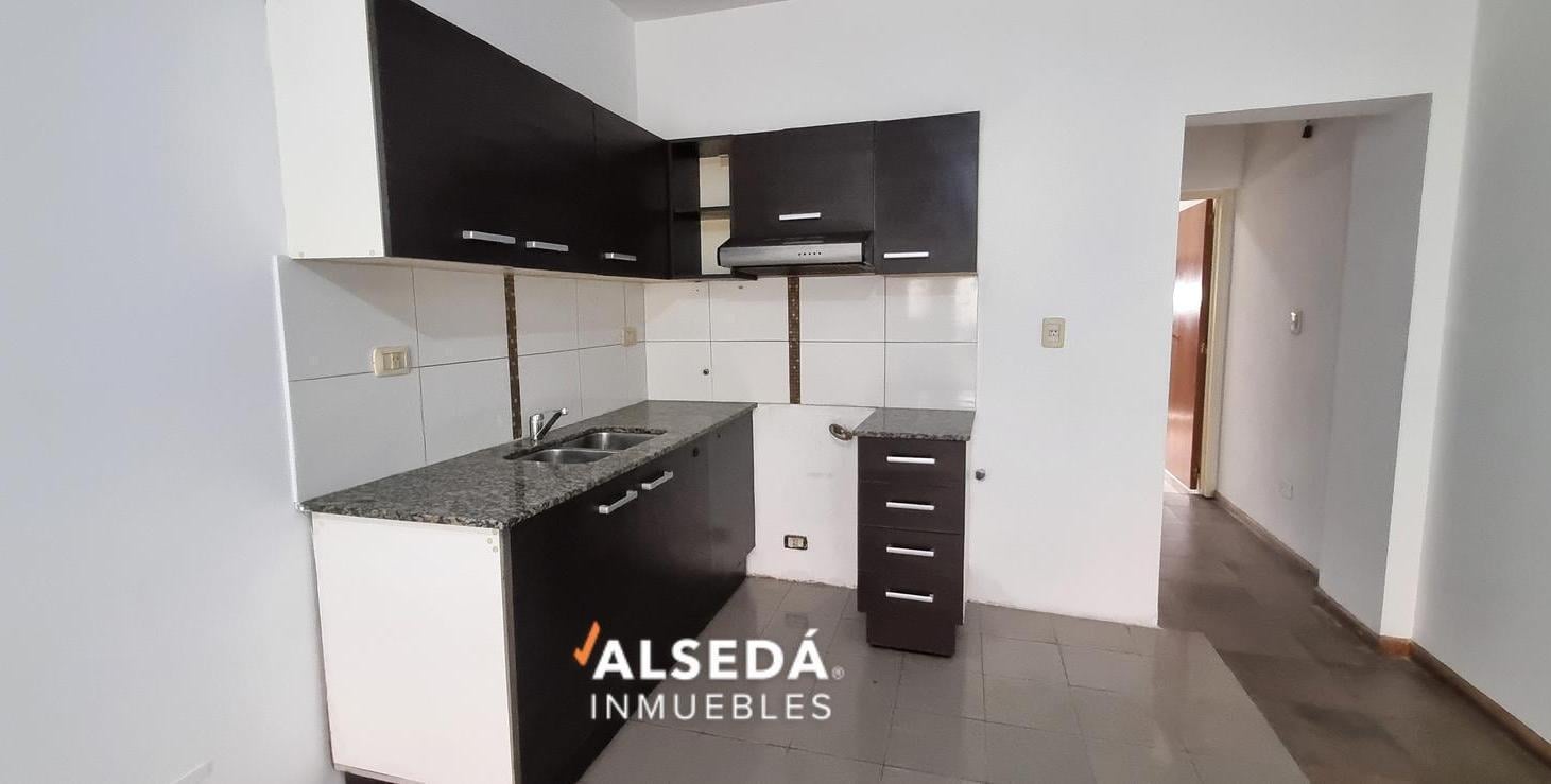 Foto de Duplex 2 dorm c/cochera - Zona Sur, imagen 1
