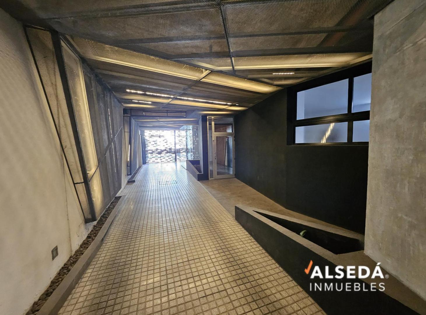 Foto de Cochera en Barrio Lourdes - VENTA, imagen 3