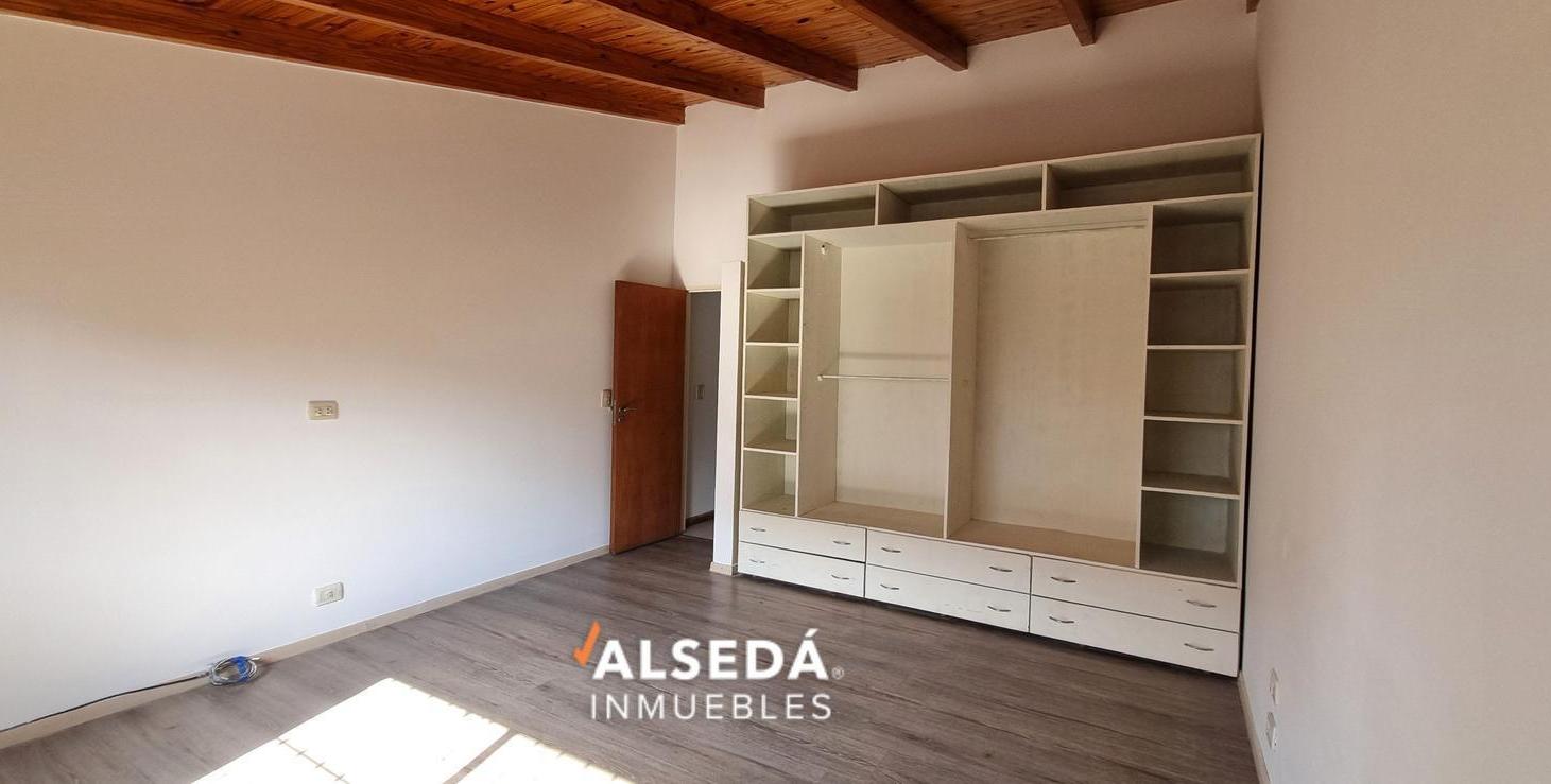 Foto de Casa Duplex 2 dorm c/cochera - Zona Sur, imagen 4
