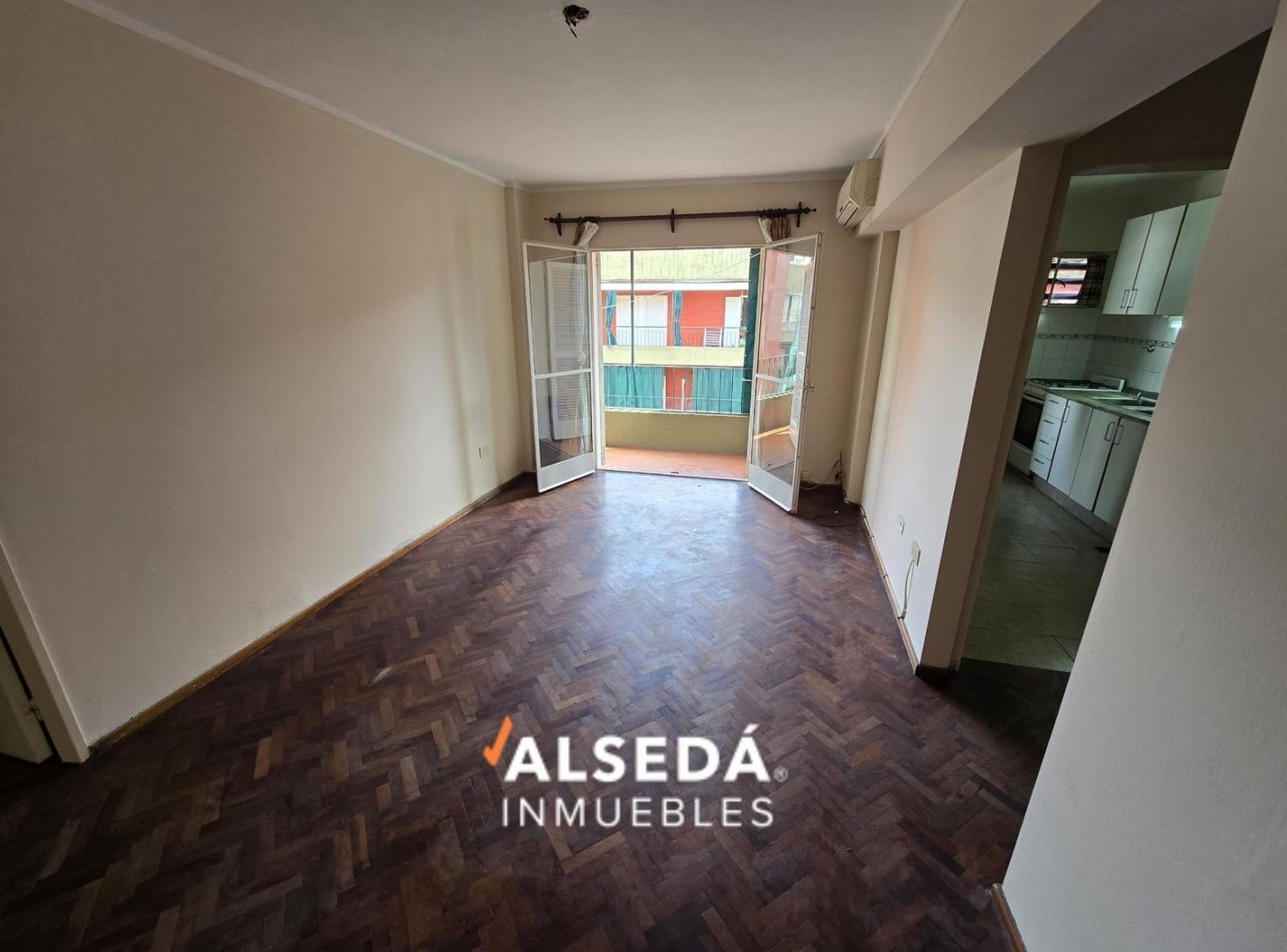 Foto de Departamento de 2 dormitorios - Excelente ubicación, imagen 4