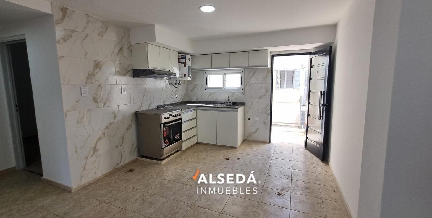 Foto de Departamento de dormitorios c/ Balcón, imagen 4