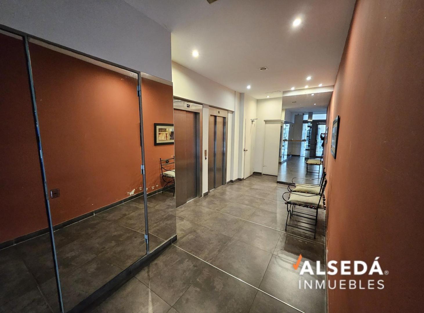 Foto de Departamento 1 dormitorio en venta - Barrio Martin, imagen 2