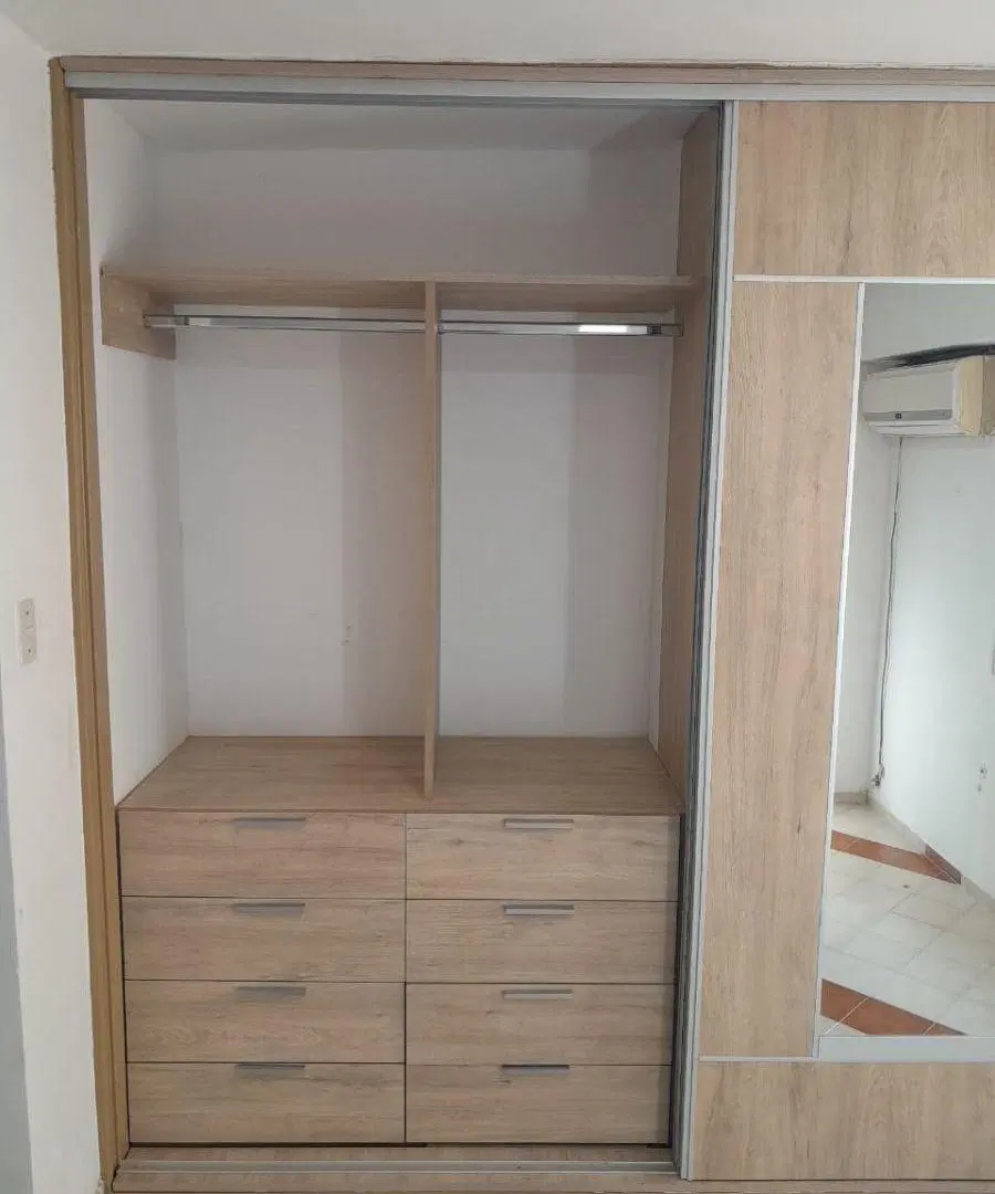 Monoambiente - Excelente Ubicación - Kitch, l/c, bño, dor c/plac - $430M - 3513910444 4