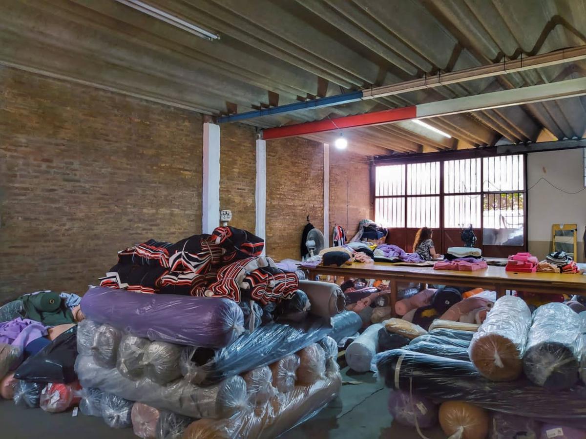Lote 8,66x38,50 Galpón 130 m² Fondo 200 m² 5