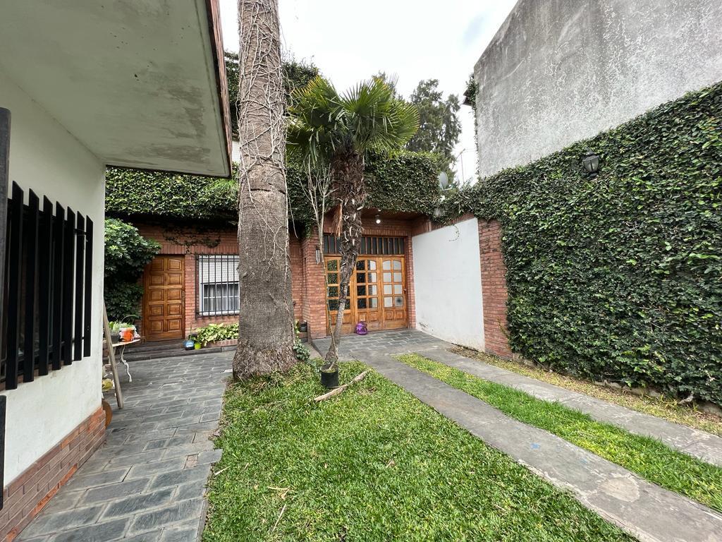 VIVIENDA MULTIFAMILIAR en La Tablada