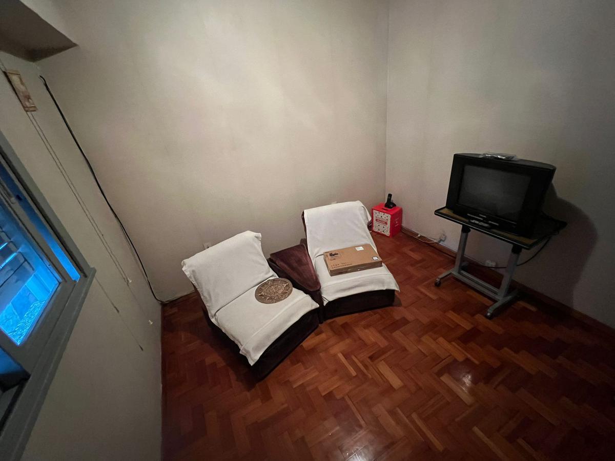 Foto de DEPARTAMENTO 4 AMB SOBRE AVENIDA, imagen 4