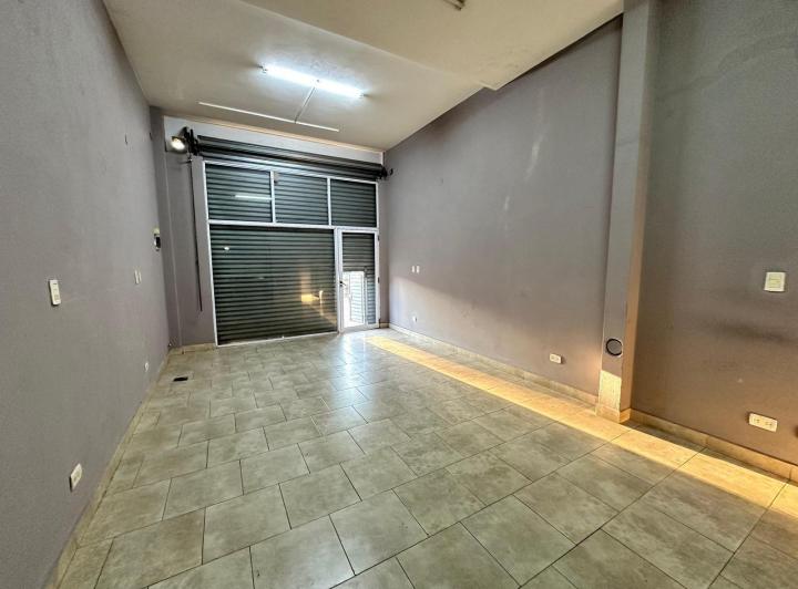 Foto de LOCAL SOBRE AVENIDA 3.5 X 7.5, imagen 5