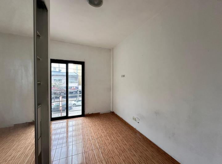 Depto 4amb c/ balcón sobre avenida 4