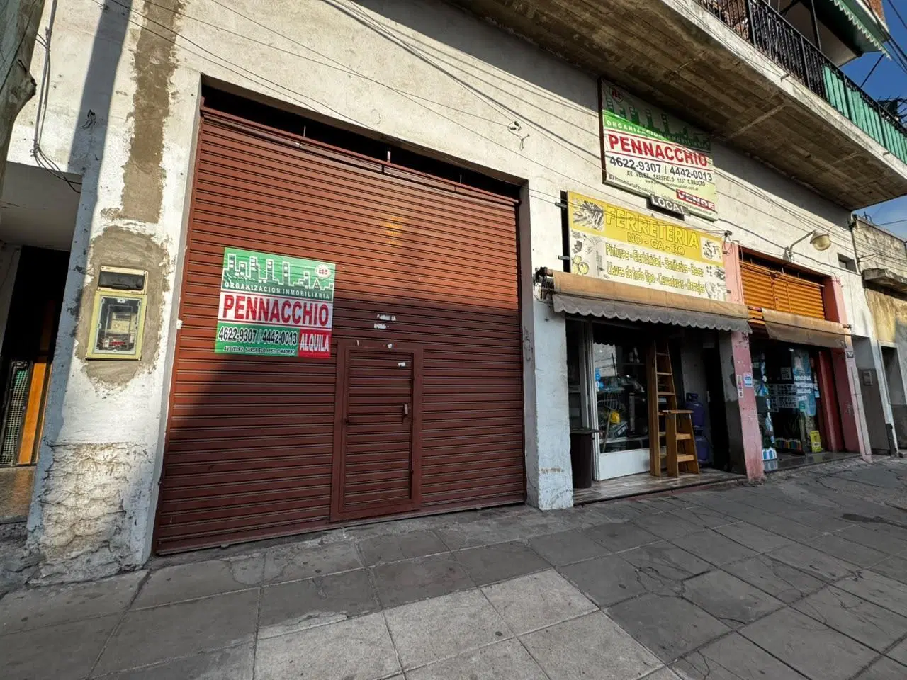 Local con entrepiso exc ubi cercano colegios 5