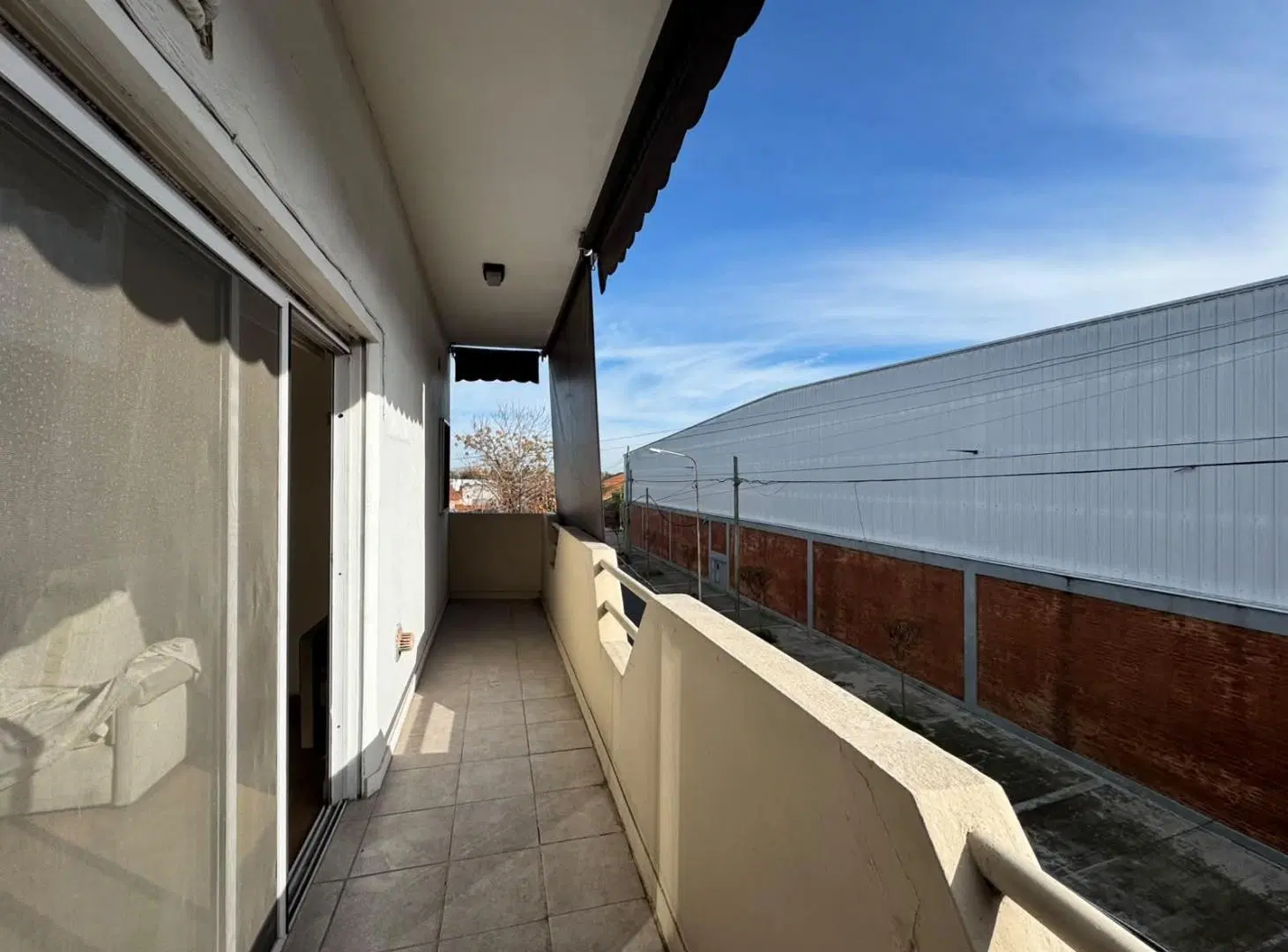 Casa 3amb con Galpón, patio, y balcon 1