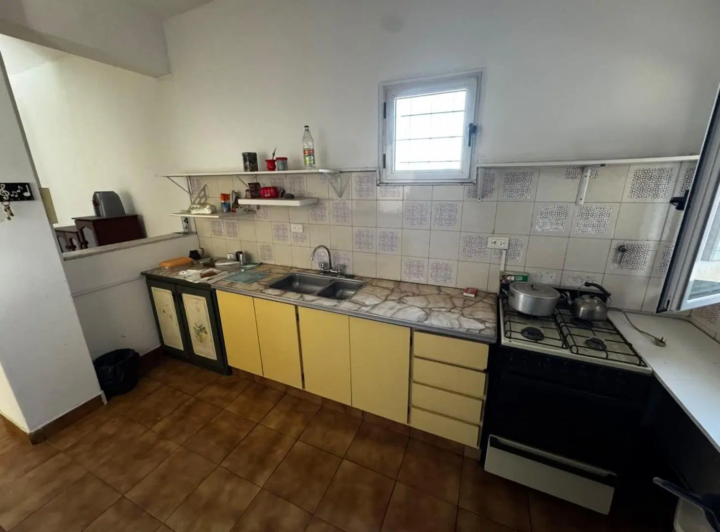 Casa 3amb con Galpón, patio, y balcon 8