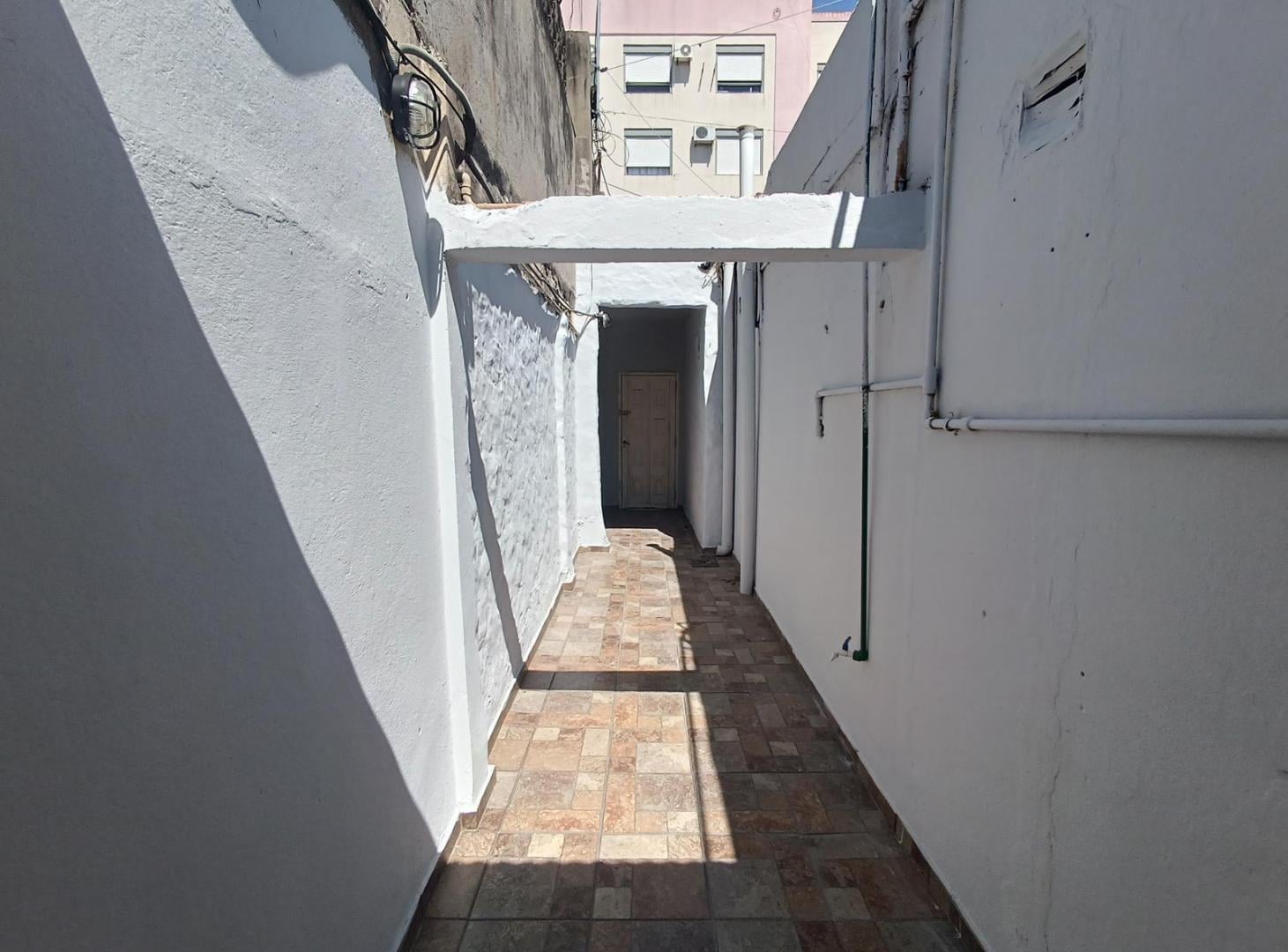 Foto de Galpon c/ habitaciones deposito, imagen 1