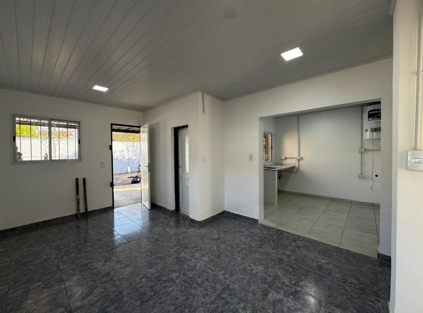 Foto de Casa c/ patio 3amb y cochera, imagen 4