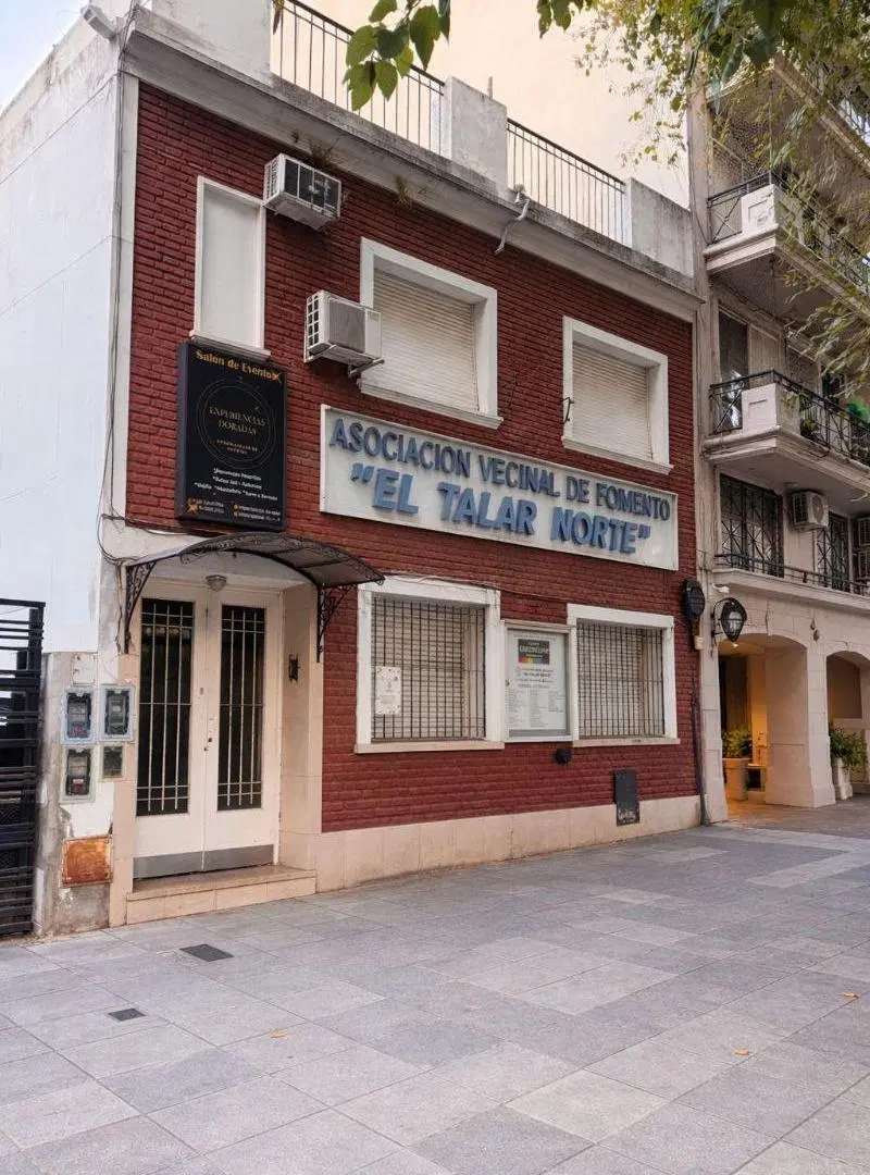 CASA EN ALQUILER - IDEAL CLÍNICA - GYM - SALÓN DE EVENTOS - SUPERMERCADO 3