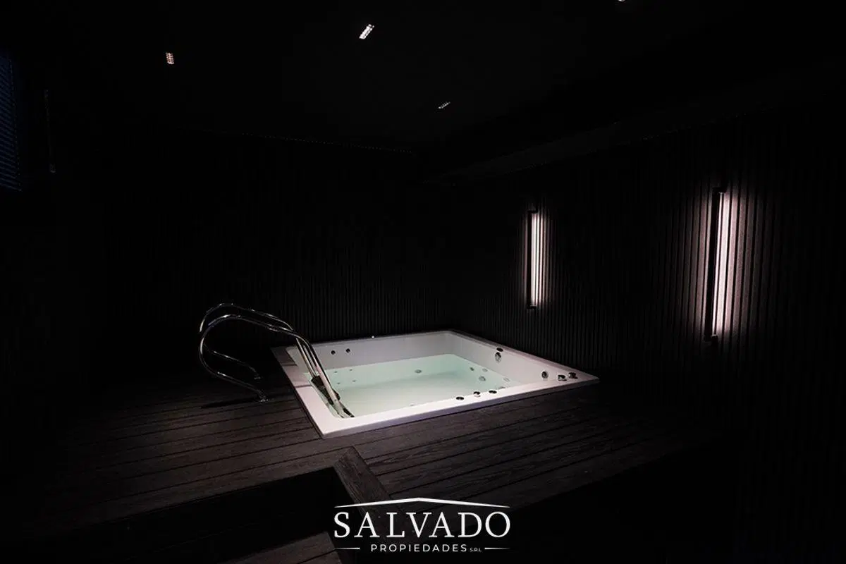 Excepcional 3 ambientes con cochera - piso alto - Av. del Libertador 7400 (Quantum Bellini) 5