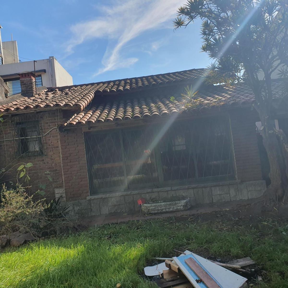 CHALET 2 AMB.EN HAEDO. TERRENO PROPIO