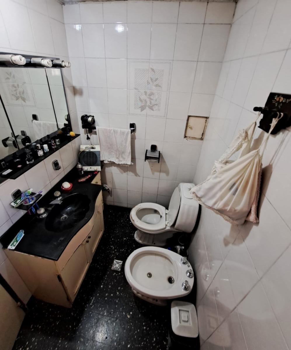 CASA TODO EN PLANTA BAJA, 4 AMBIENTES EN RAMOS MEJIA SUR CENTRO. SUSANA QUINELLI NEGOCIOS INMOBILIAR