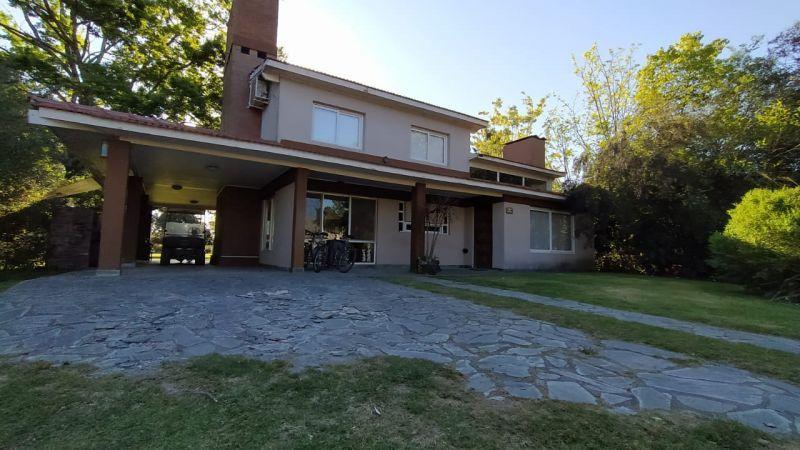 Excepcional Vivienda en El Golf Club Chascomus 4