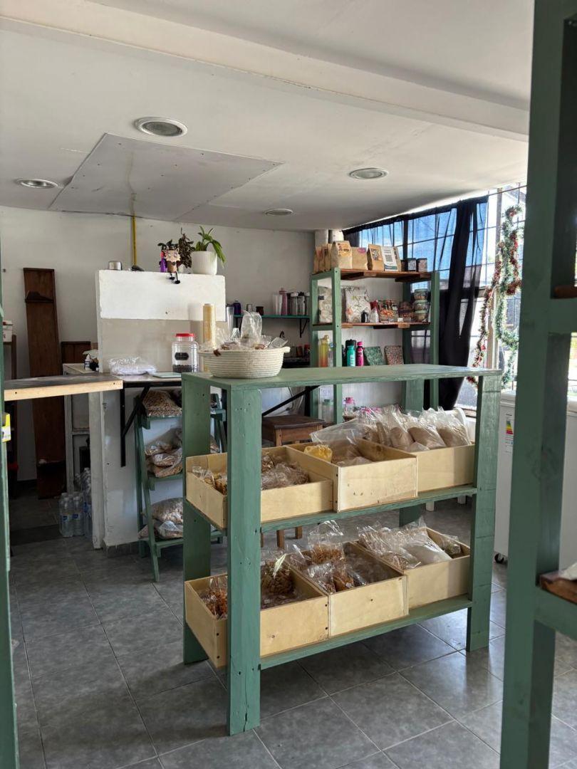 Venta de Galpon + Local - Muy Buenas Dimensiones 4