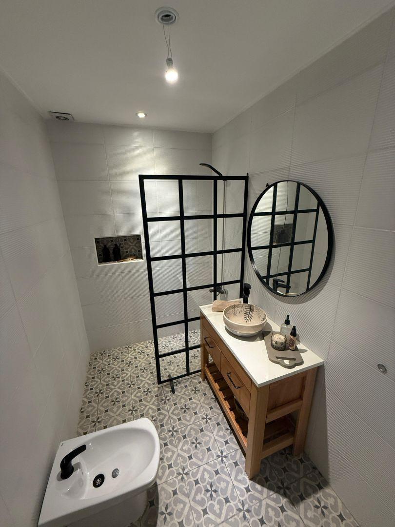 Foto de VIVIENDA BARRIO ESTEBAN ETCHEVERRIA CON PILETA, imagen 4