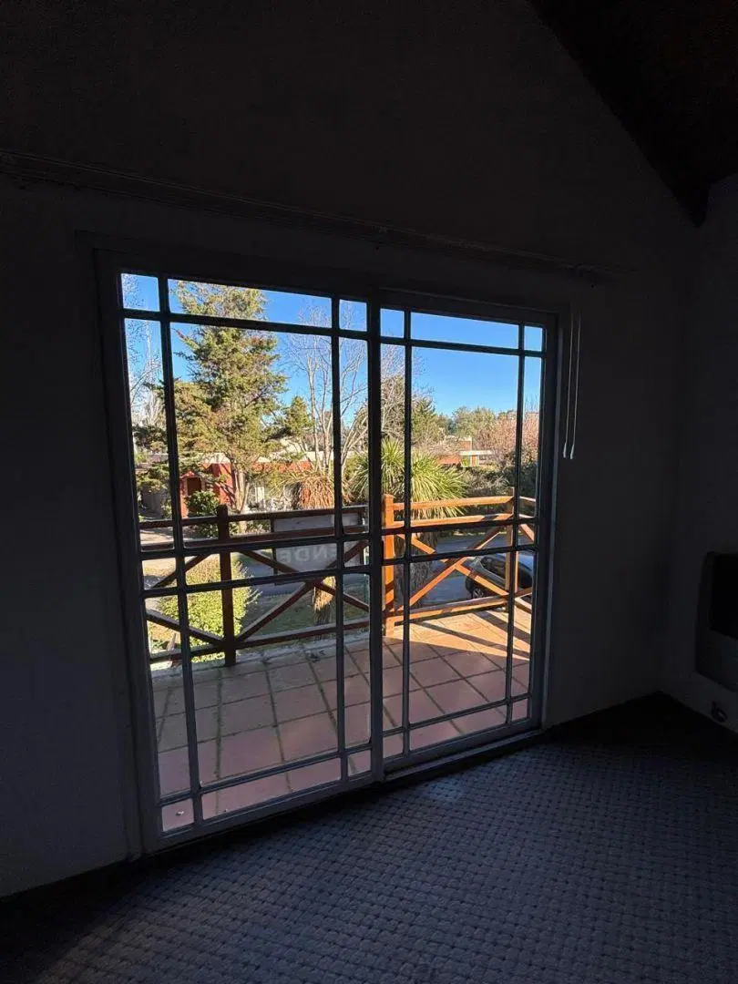 VIVIENDA ESTILO CHALET CON QUINCHO - GOLF CHASCOMUS COUNTRY CLUB 4