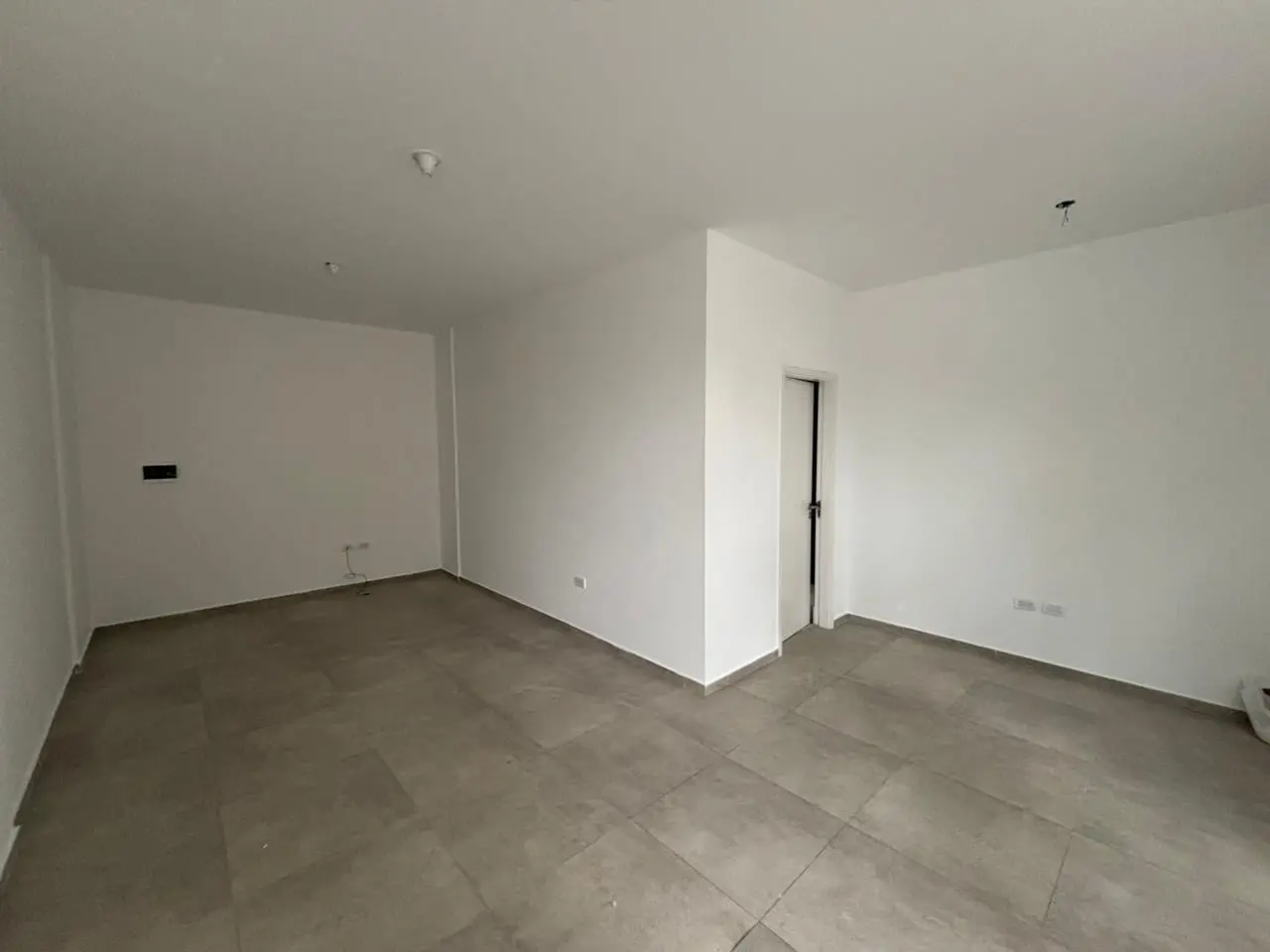 Local comercial c/baño en Alta Córdoba - VENTA Y ALQUILER 2