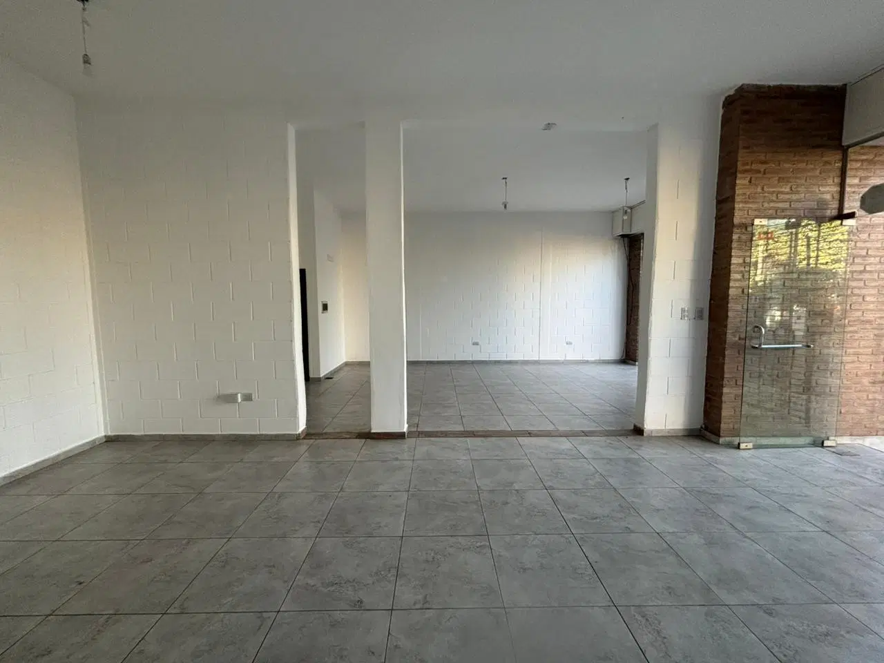 Gran local de 70 M2 en Alta Córdoba - ALQUILER 1