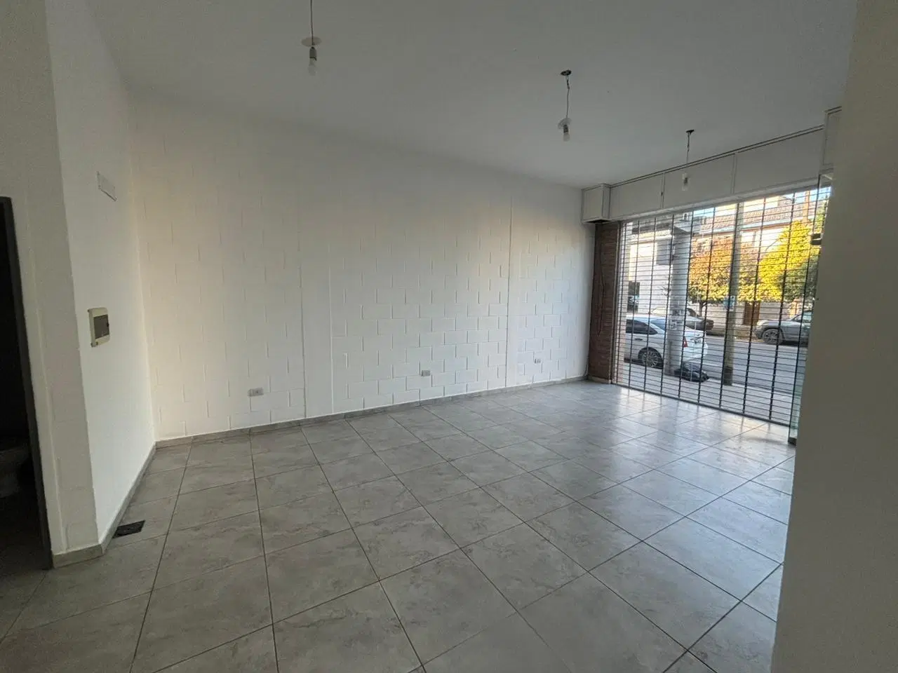 Gran local de 70 M2 en Alta Córdoba - ALQUILER 5