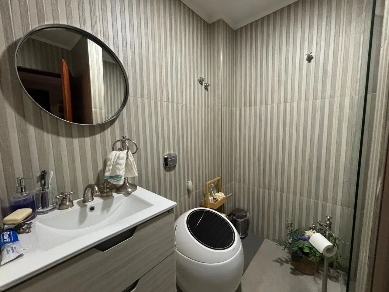 Casa 4 dorm, cochera doble y patio en Jorge Newbery - VENTA 3