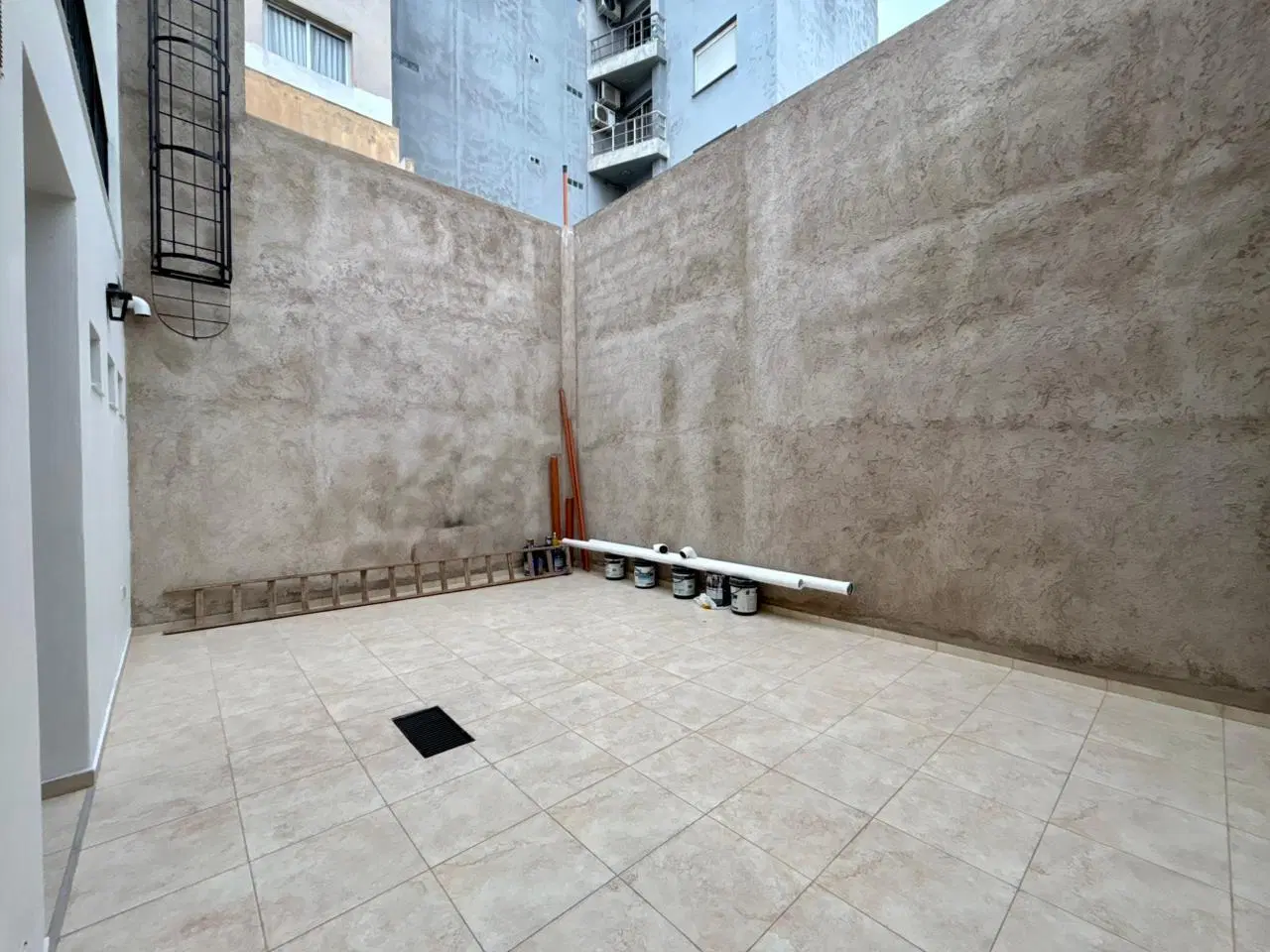 Gran Local Comercial sobre Fragueiro, Alta Córdoba - ALQUILER 2