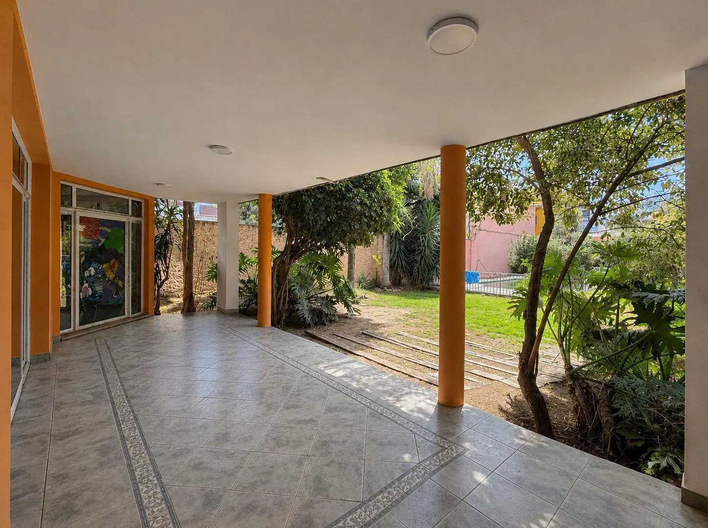 Casa de Categoría 3 dorm. Gran Terreno en Alta Córdoba - VENTA 3