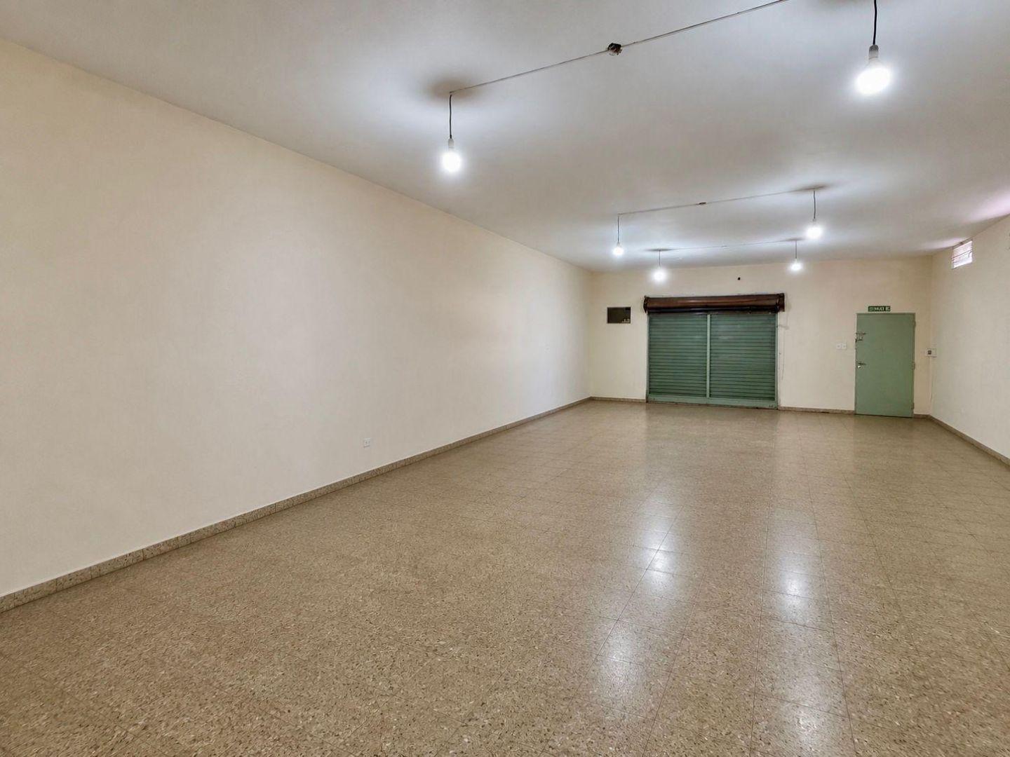 Foto de Galpón 350 M2 + Salón 140 M2 en Pueyrredón - VENTA, imagen 3