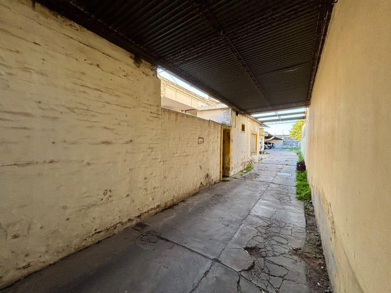 Foto de Casa 2 dorm. + 11 cocheras + depto en Alta Córdoba - VENTA, imagen 3