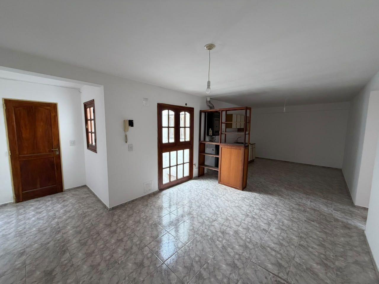 Foto de Departamento 2 dorm. A mts de la Plaza en General Paz - VENTA, imagen 1