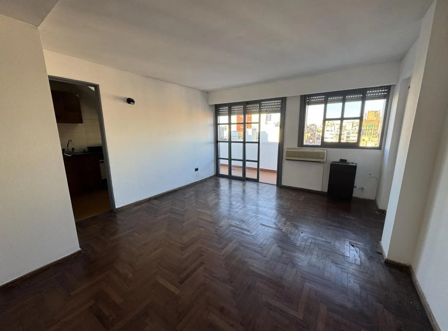 DEPARTAMENTO 2 DORMITORIOS EXTERNO CON BALCON. ESCRITURA. NUEVA CORDOBA 4